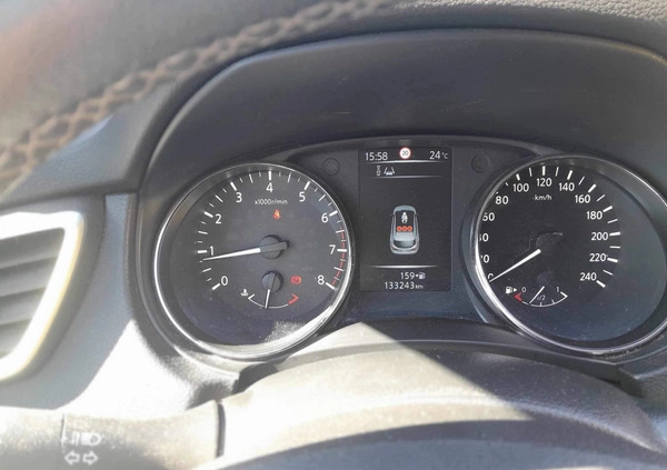 Nissan Qashqai cena 41999 przebieg: 133000, rok produkcji 2015 z Łobez małe 56